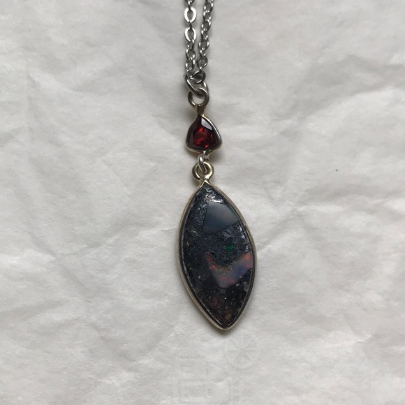 Fire opal in hematite with garnet pendant choker - Picture 6 of 11
